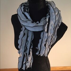 Decorative Pierrot scarf